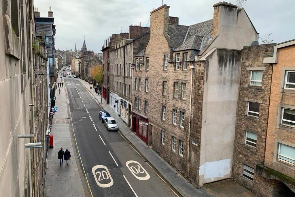 The Perfect Home On Royal Mile Единбург Екстер'єр фото
